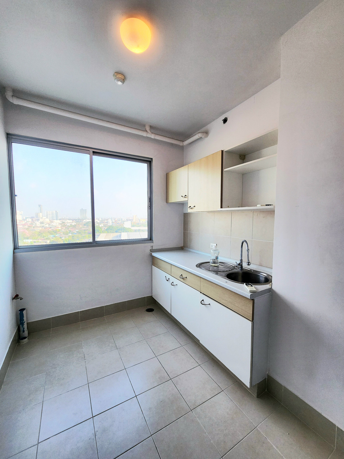 ให้เช่าคอนโดพระราม 5 ราชพฤกษ์ บางกรวย : [ให้เช่า] ห้องใหญ่เบิ้ม 51ตร.ม.! ศุภาลัย ปาร์ค แยกติวานนท์ 🛋️✨ เดินไป Big C ได้เลย!