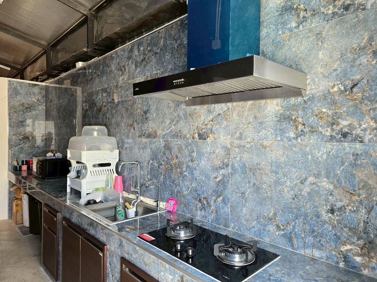 For RentWarehouseBang kae, Phetkasem : Warehouse/office for rent, Phutthamonthon Sai 2, Sala Thammasop Subdistrict, Thawi Watthana District, Bangkok, area 405 sq m.