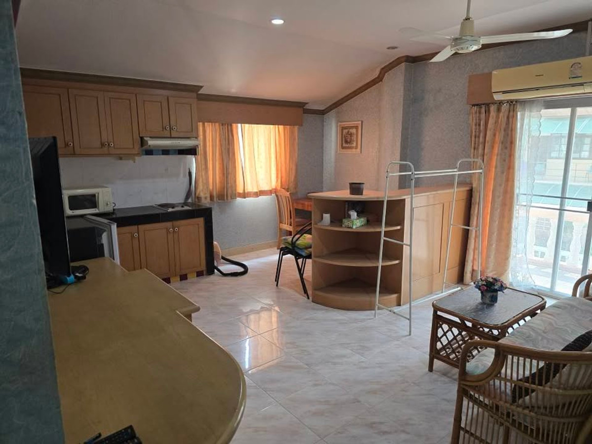 ขายอาคารพาณิชย์พัทยา บางแสน ชลบุรี สัตหีบ : ✅อาคารพาณิชย์ ตึกหัวมุม ทำเลดี รีโนเวทแล้ว ✅ Jomtien Complex Plaza จอมเทียน คอมเพล็กซ์ พลาซ่า