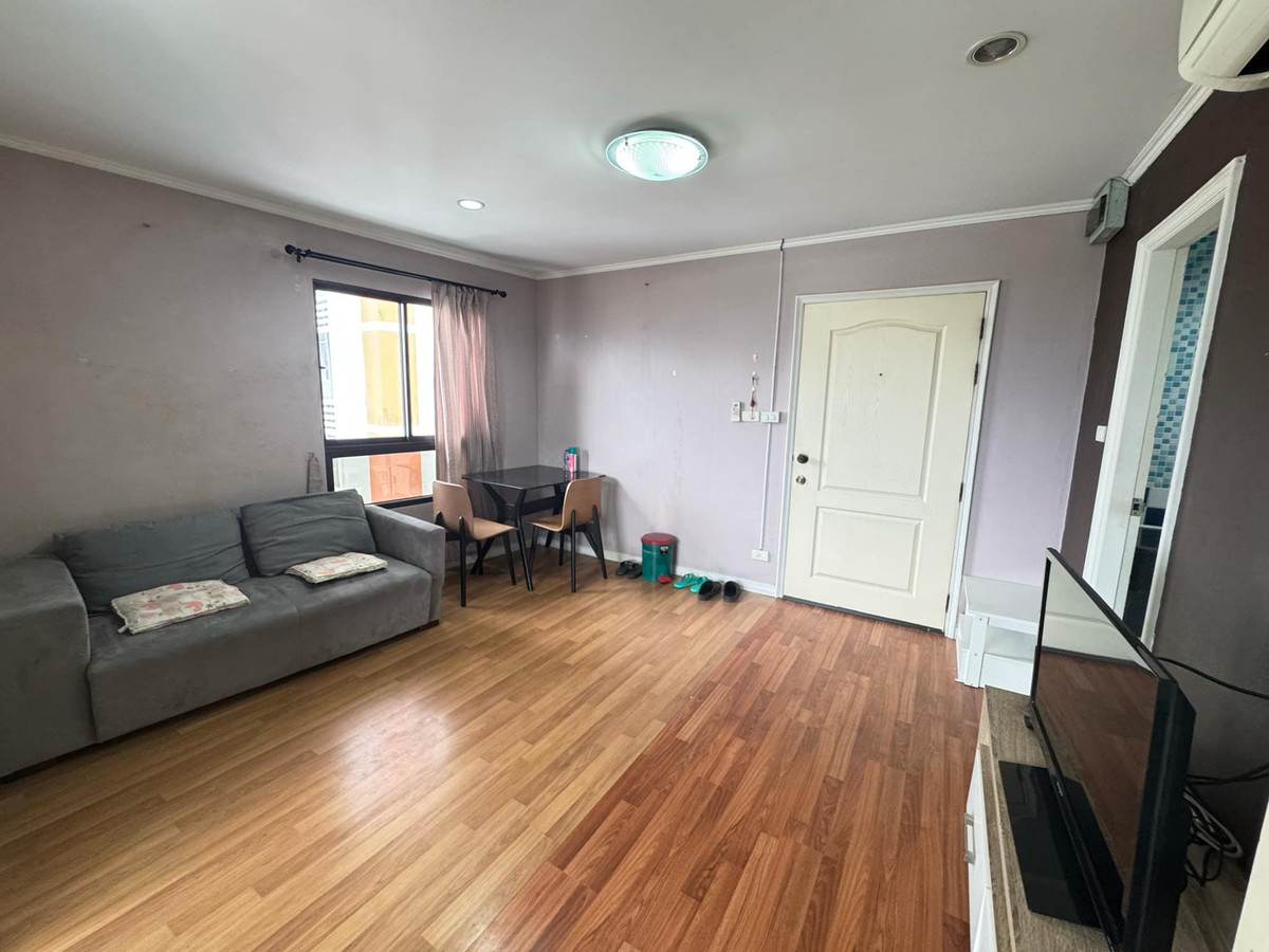 For SaleCondoSathorn, Narathiwat : ✅Top Floor Corner Unit Condo Fully Furnished Near Sathorn–Silom✅ Lumpini Place Narathiwas 24