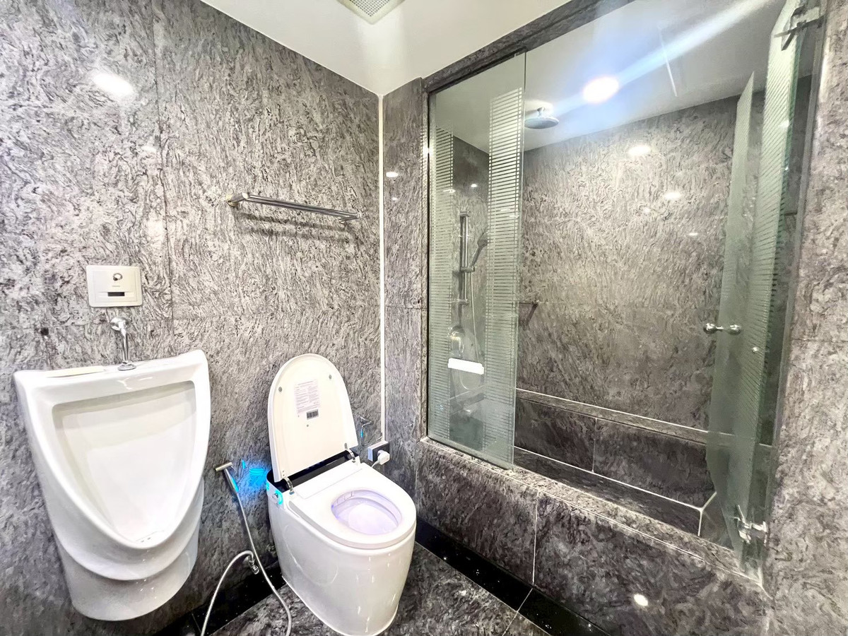 ให้เช่าคอนโดคลองเตย กล้วยน้ำไท : ✅ให้เช่าห้อง Penthouses ว่างพร้อมเข้าอยู่🔥Lumpini Park View ( 3 ห้องนอน 4 ห้องน้ำ, 267 ตรม.) ราคาเช่า 150,000/month Tel.0922635410 เอิร์ธ