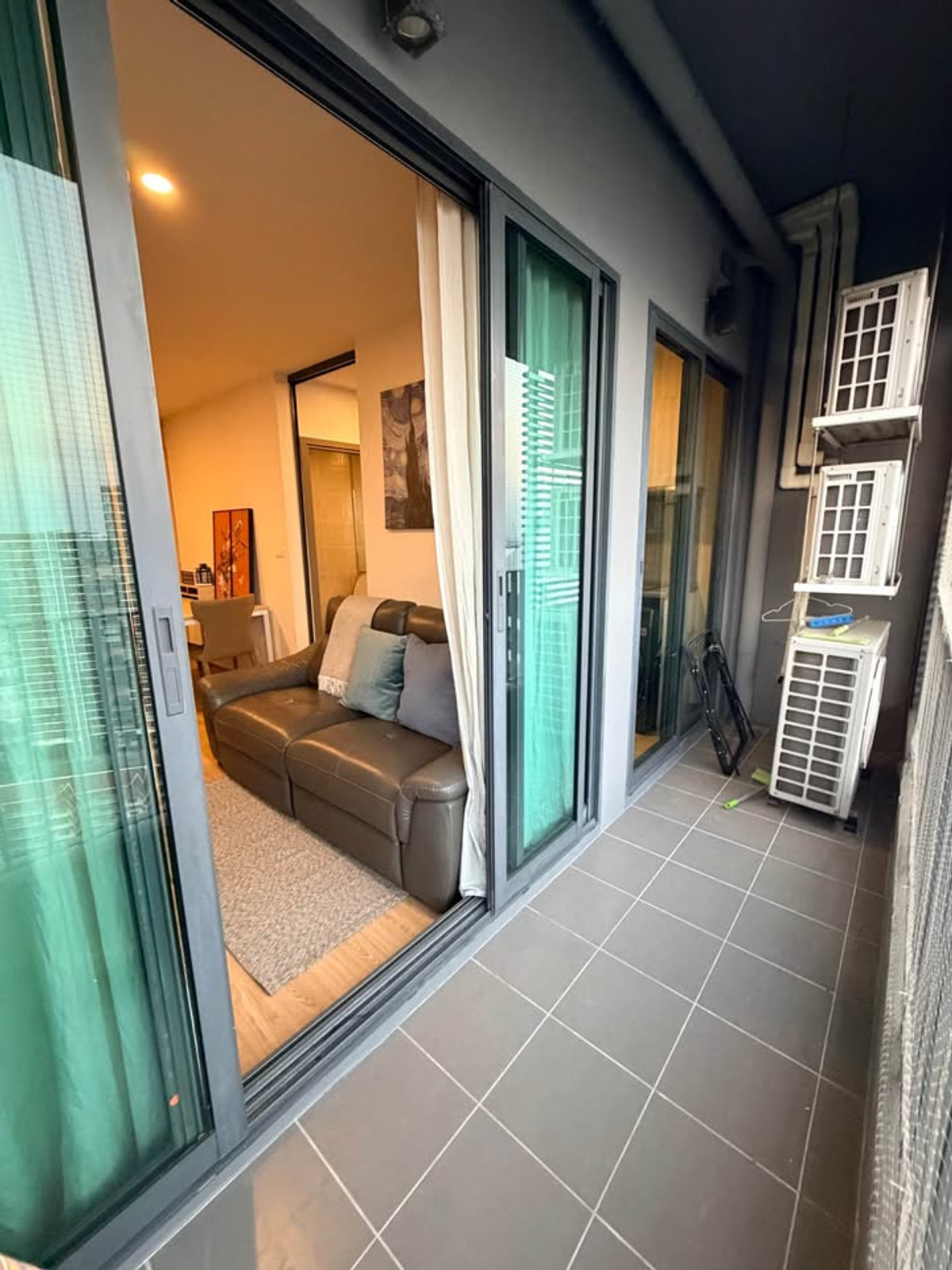 For RentCondoBangna, Bearing, Lasalle : Condo for Rent: Ideo O2 Near BTS Bang Na (approx. 300 meters)