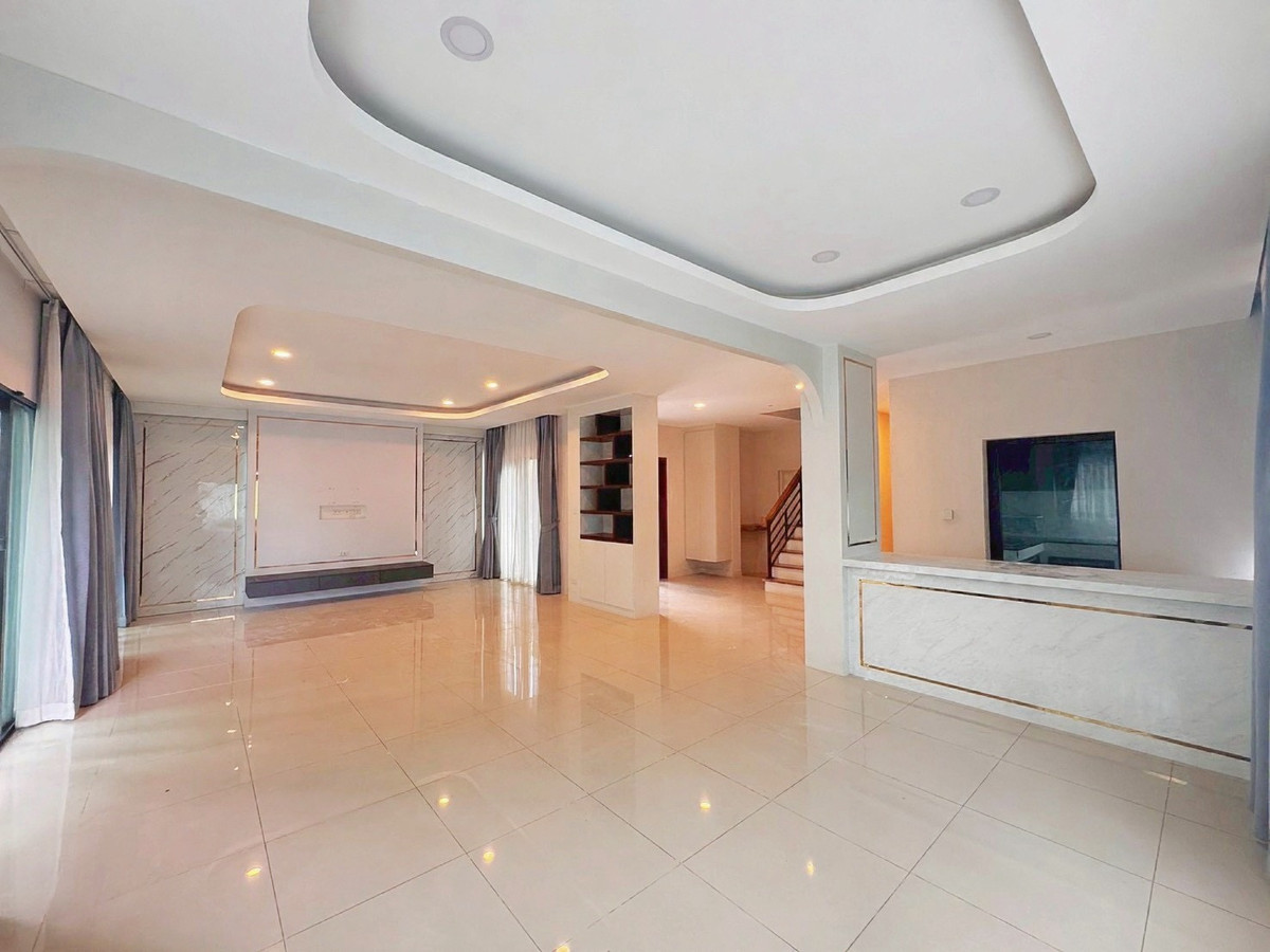 บ้านนนทบุรี บางใหญ่ บางบัวทอง :  ให้เช่า/ขาย   บ้านเดี่ยว Modern Luxury (บ้านใหม่ไม่เคยเข้าอยู่) 📍 The City สะพานมหาเจษฎาบดินทร์ฯ โครงการบ้านเดี่ยวระดับ Luxury เนื้อที่ 78 ตร.ว บ้านแปลงมุมสุดซอย Private สุดๆ ส่วนกลางขนาดใหญ่ บรรยากาศใกล้แม่น้ำ