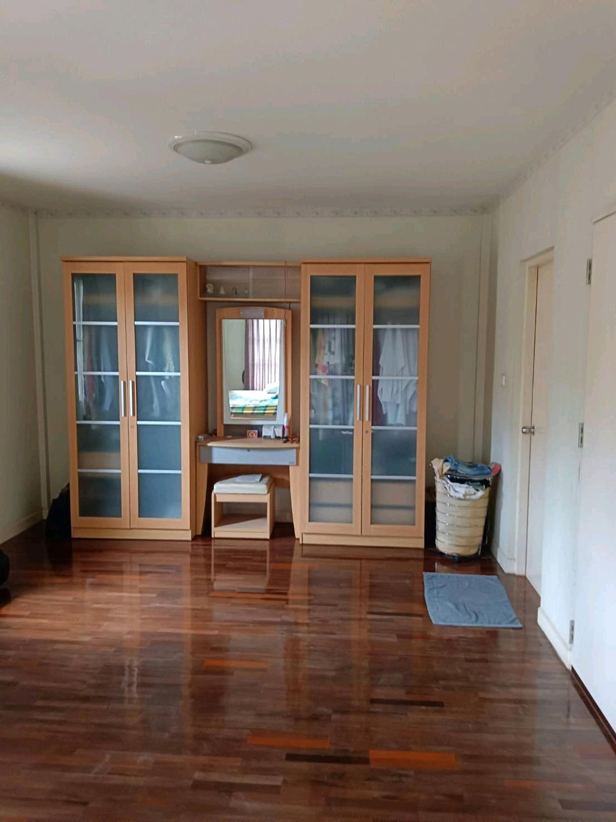 ขายบ้านมีนบุรี-ร่มเกล้า : ขายบ้านเดี่ยวมือสอง ราคาถูกที่สุด
เจ้าของอยากรีบขาย