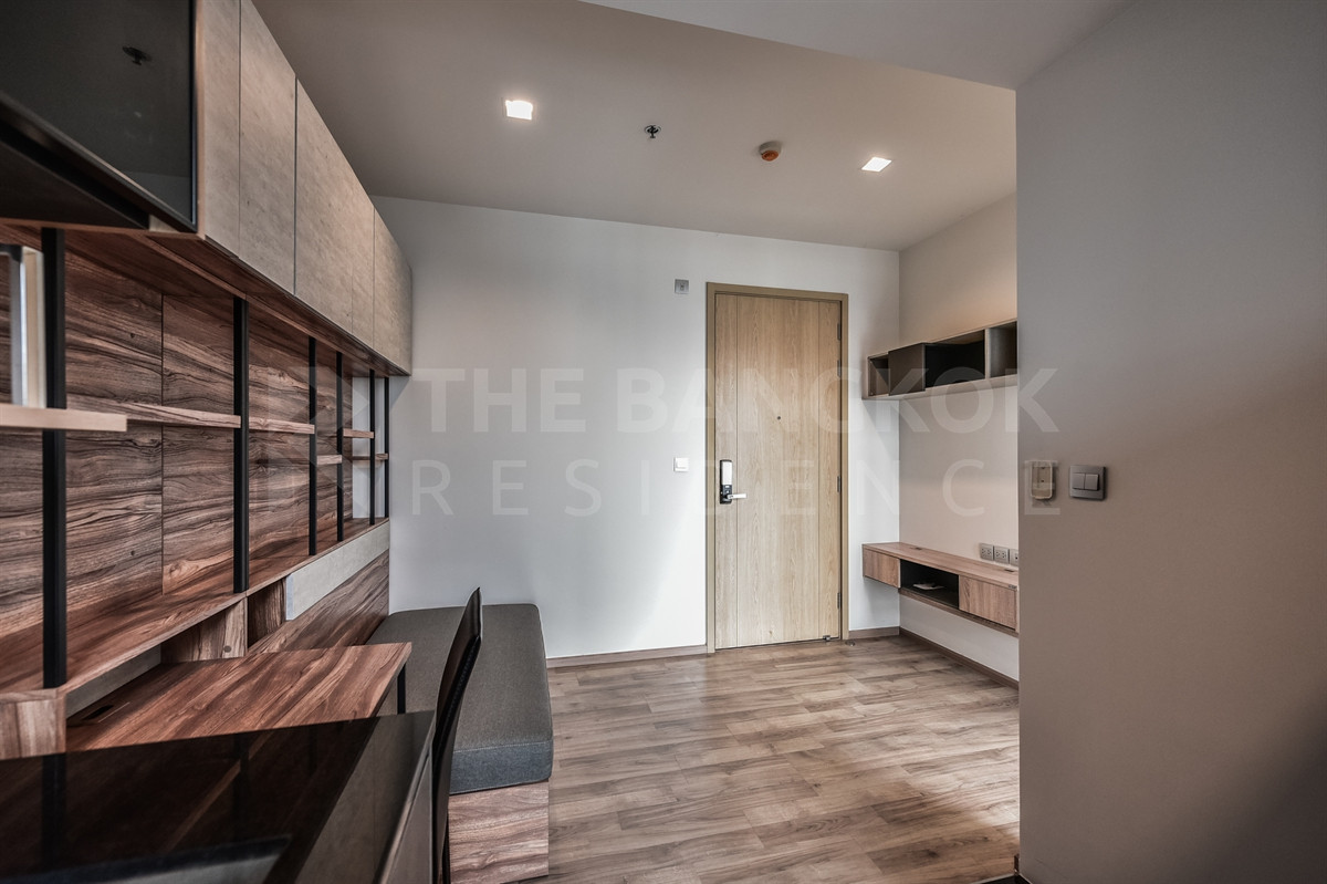 For SaleCondoSapankwai,Jatujak : 🔥Good Deal 🔥The Line Jatujak Mochit 1B1B 27 sqm. Just 4MB Call Ms.Angel(Aumi)0658209572