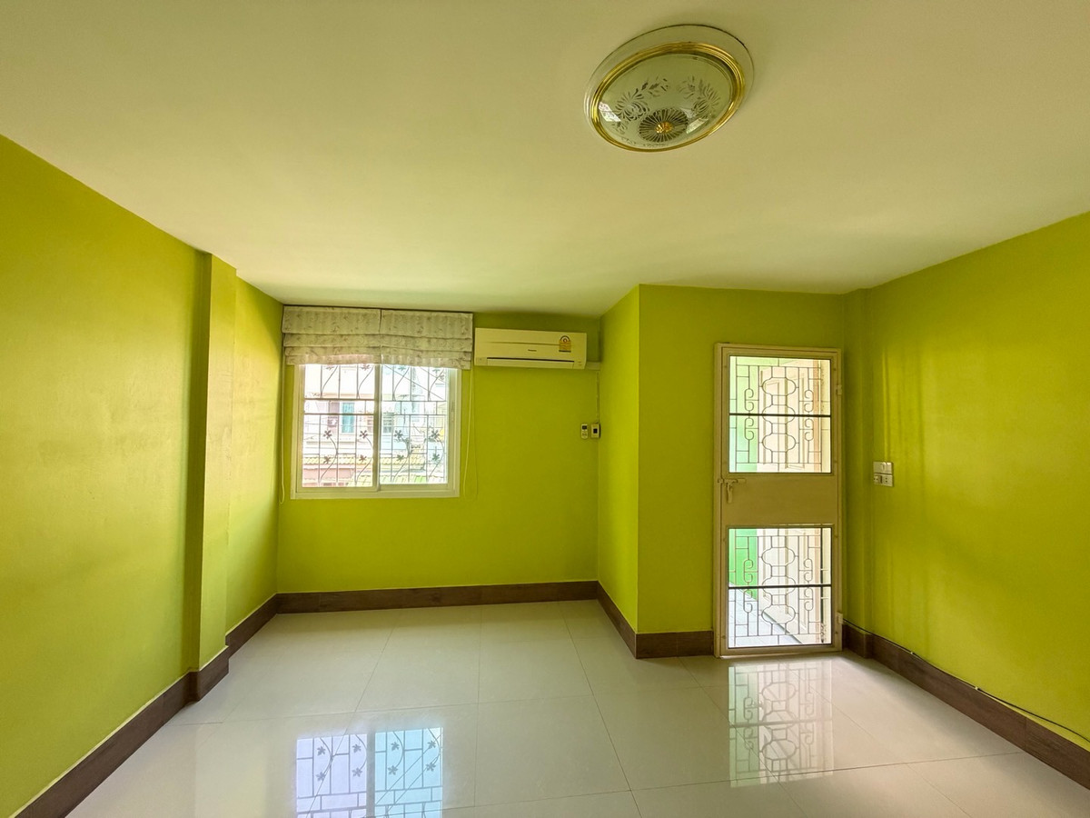 ให้เช่าทาวน์โฮมอ่อนนุช อุดมสุข : ให้เช่าทาวน์โฮม 4นอน 3น้ำ ควีนเพลส3 อ่อนนุช44