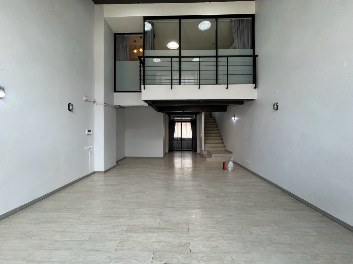 For RentHome OfficeOnnut, Udomsuk : For rent, Modern Home Office, Soi On Nut 30, Sukhumvit 77, Bangkok | FOR RENT - MODERN HOME OFFICE SOI ONNUT 30 SUKHUMVIT 77, BANGKOK