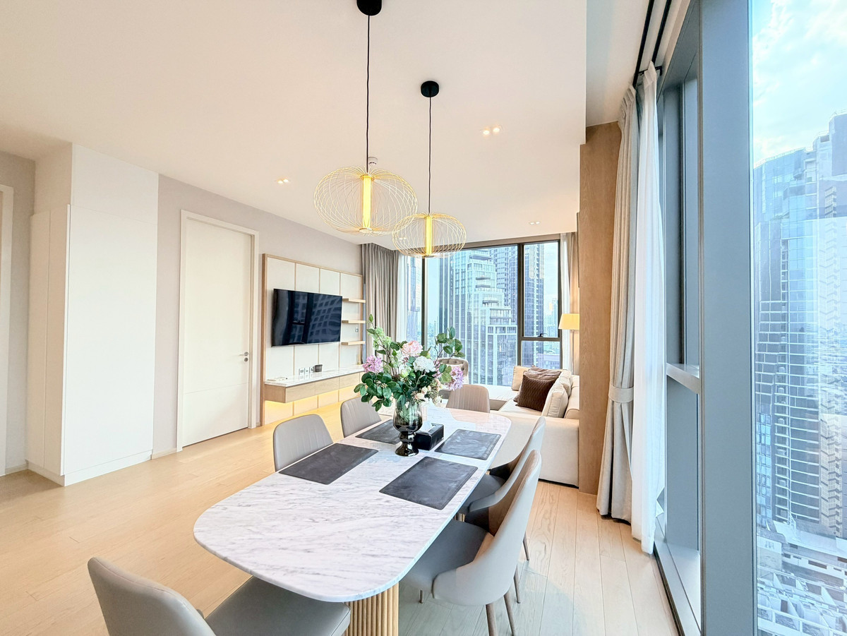 For RentCondoSukhumvit, Asoke, Thonglor : Super Luxury Condo for rent, next to BTS Thonglor✨THE STRAND Thonglor | 2 bedrooms, elegantly decorated. Ready to move in, near Market Place Thonglor.