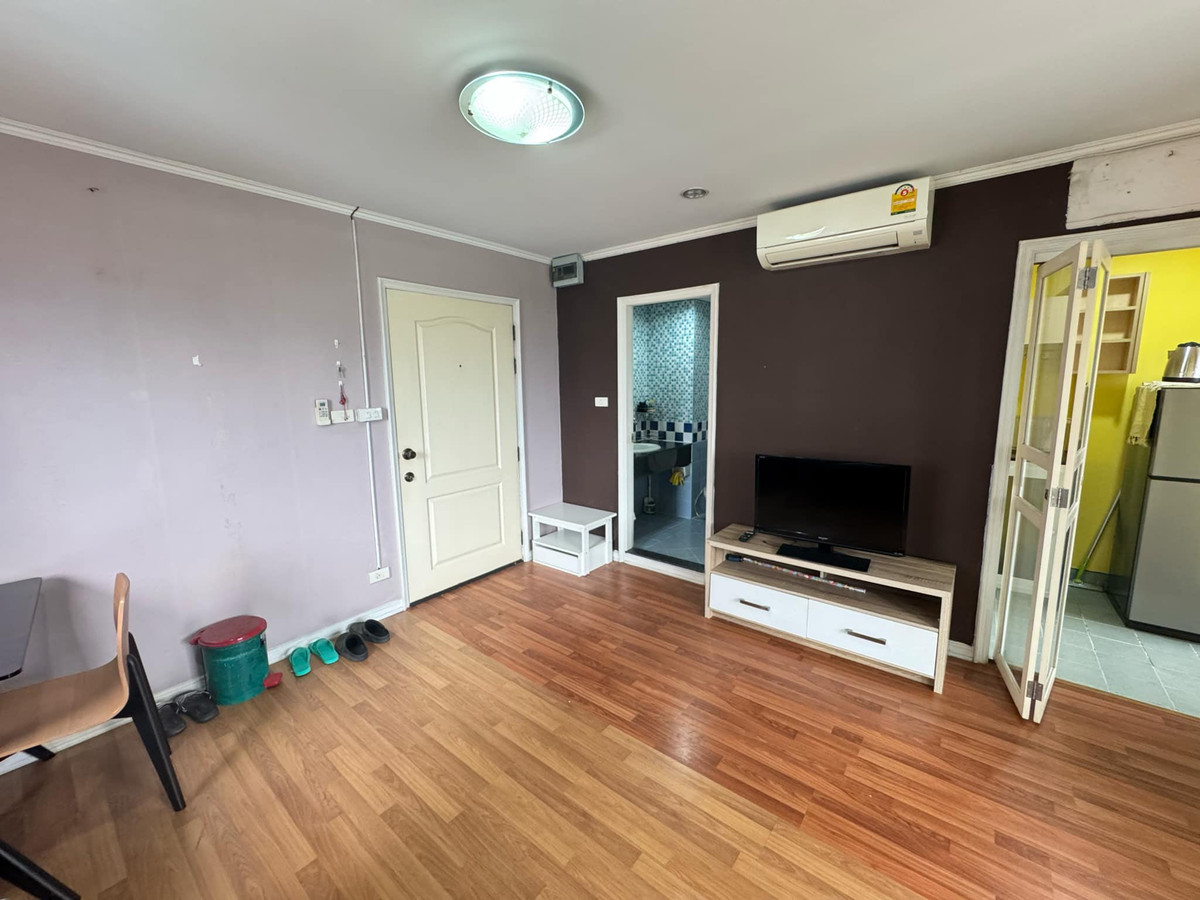 For SaleCondoSathorn, Narathiwat : ✅Top Floor Corner Unit Condo Fully Furnished Near Sathorn–Silom✅ Lumpini Place Narathiwas 24