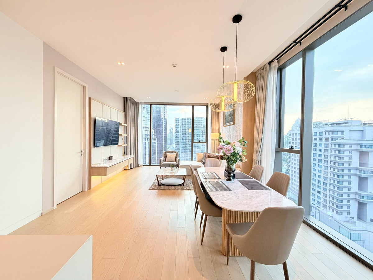 For RentCondoSukhumvit, Asoke, Thonglor : Super Luxury Condo for rent, next to BTS Thonglor✨THE STRAND Thonglor | 2 bedrooms, elegantly decorated. Ready to move in, near Market Place Thonglor.