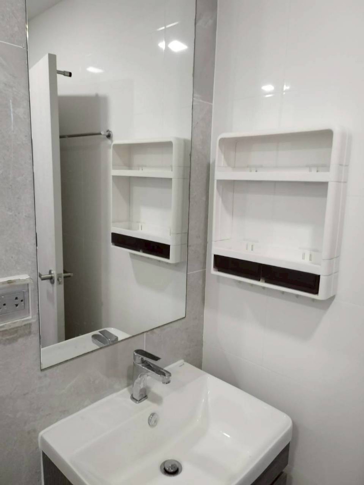 ให้เช่าคอนโดรามคำแหง หัวหมาก : ✅ MRR105 ✅ Line : @p2nproperty