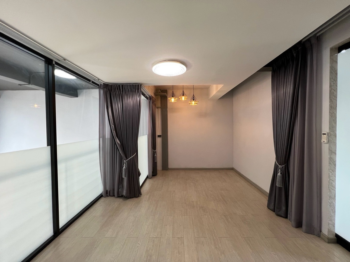 For RentHome OfficeOnnut, Udomsuk : For rent, Modern Home Office, Soi On Nut 30, Sukhumvit 77, Bangkok | FOR RENT - MODERN HOME OFFICE SOI ONNUT 30 SUKHUMVIT 77, BANGKOK