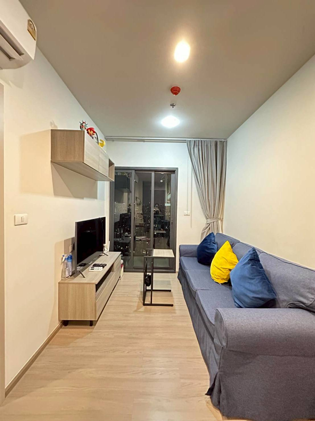 ให้เช่าคอนโดพระราม 9 เพชรบุรีตัดใหม่ RCA : 🏢✨💞 เช่า 17,000 บาท/เดือน 🔥🔥
 𝐓𝐡𝐞 𝐁𝐚𝐬𝐞 𝐏𝐡𝐞𝐭𝐜𝐡𝐚𝐛𝐮𝐫𝐢 - 𝐓𝐡𝐨𝐧𝐠𝐥𝐨𝐫┃เดอะ เบส เพชรบุรี - ทองหล่อ ✅ ใกล้ MRT เพชรบุรี ยินดีบริการ🙏สนใจทัก 𝙇𝙄𝙉𝙀 มานะคะ (ตอบไวมาก):​📱 รหัสทรัพย์​ 6903-1506📱: ไอดีไลน์:@bbcondo88