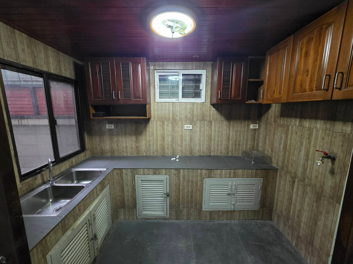 For RentTownhomeRattanathibet, Sanambinna : Townhouse for rent Boonto Park Ville, near MRT Bang Kraso, only 1 minute.