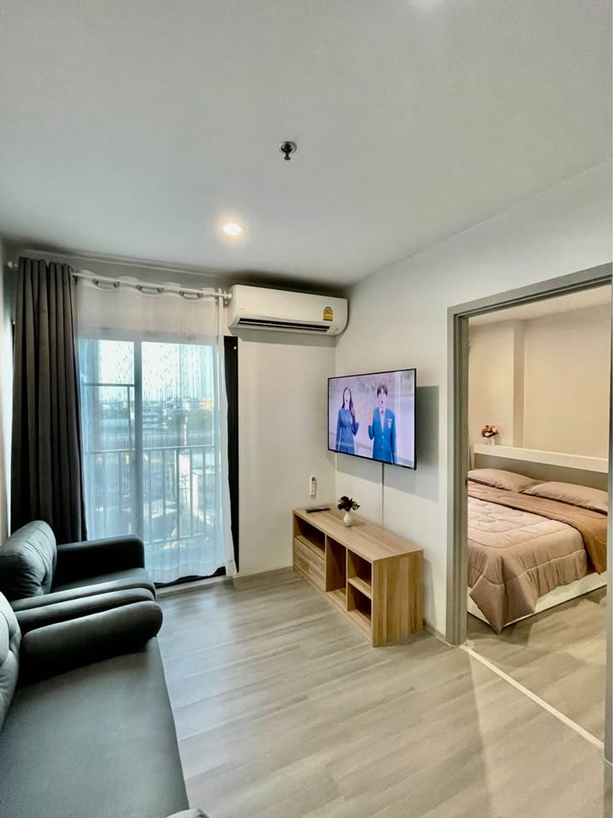 For RentCondoPinklao, Charansanitwong : ⭐️ The Parkland Charan - Pinklao ⭐️2 Beds 1 Bath 48 sq m. Beautiful room with complete electrical appliances.