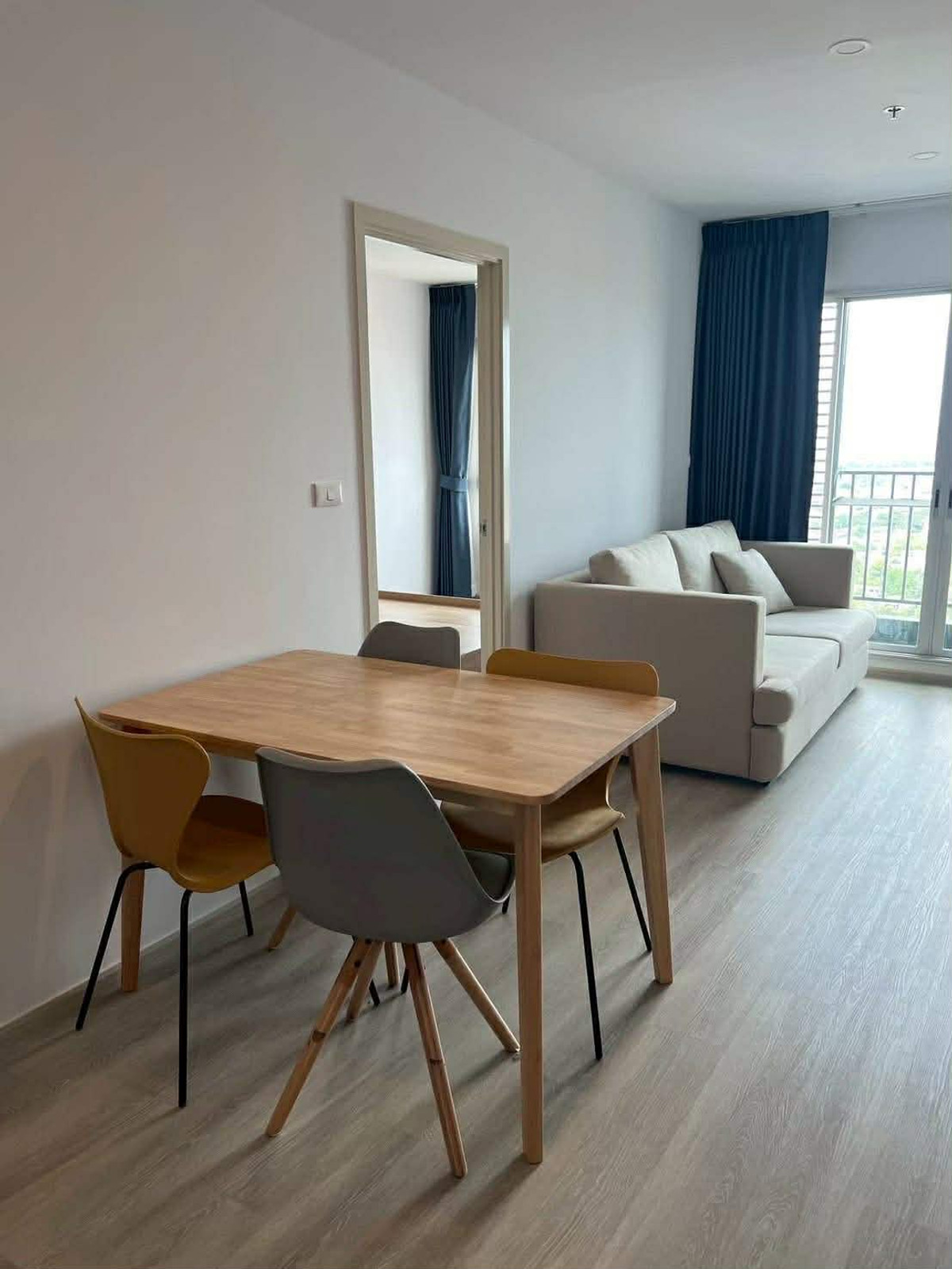 ให้เช่าคอนโดท่าพระ ตลาดพลู วุฒากาศ :  ⭐️ Elio Sathorn - Wutthakat ⭐️  2 ห้องนอน 2 ห้องน้ำ ห้องใหม่ เฟอร์นิเจอร์ใหม่ยกห้อง พร้อมเครื่องใช้ไฟฟ้า