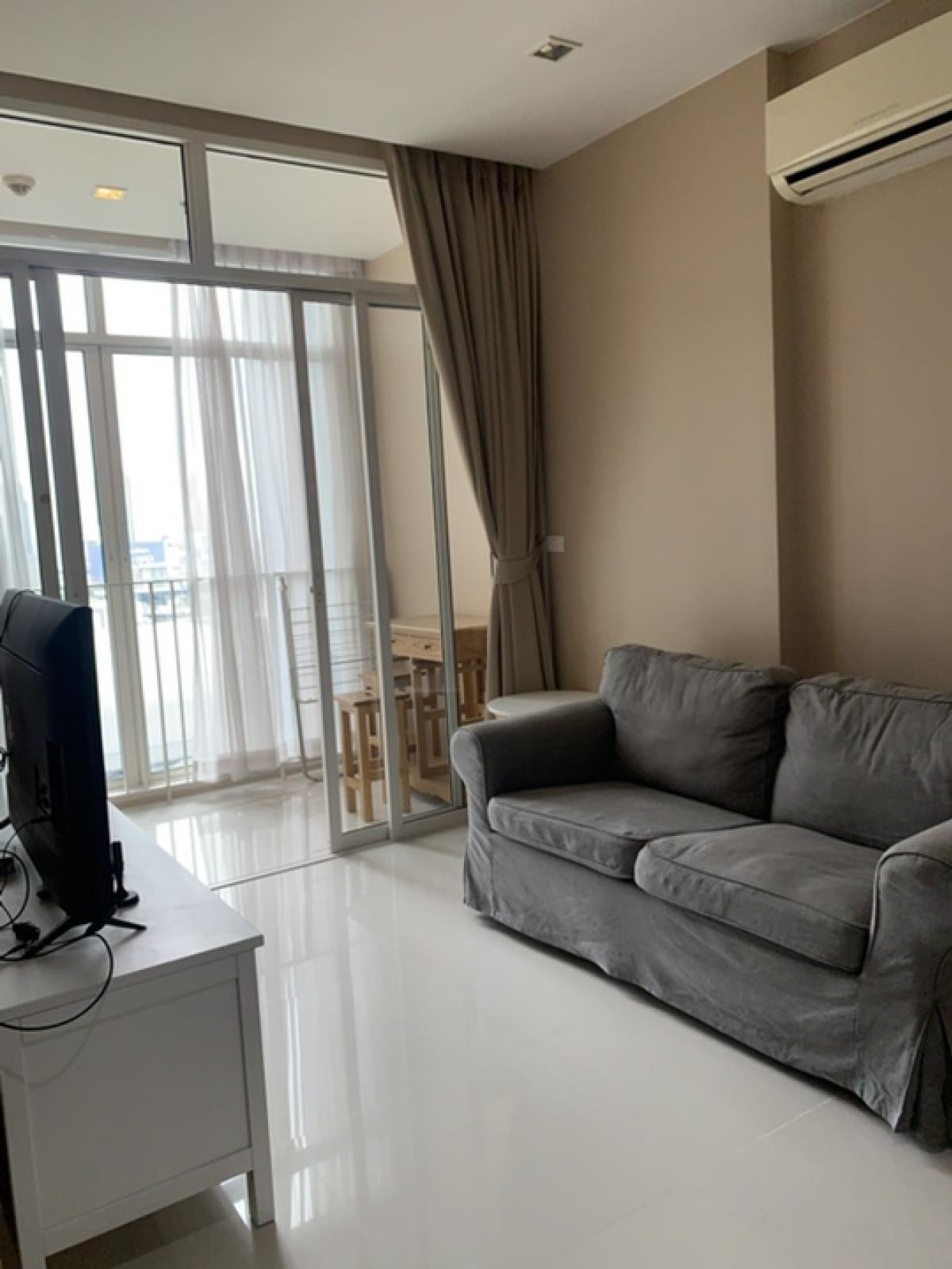 ให้เช่าคอนโดราชเทวี พญาไท : Ideo Verve Ratchaprarop【𝐑𝐄𝐍𝐓】🔥ห้องแต่งคลีนสไตล์โมเดิร์น โปร่งสบายตา🔥 ติดต่อไลน์ไอดี: @hacondo