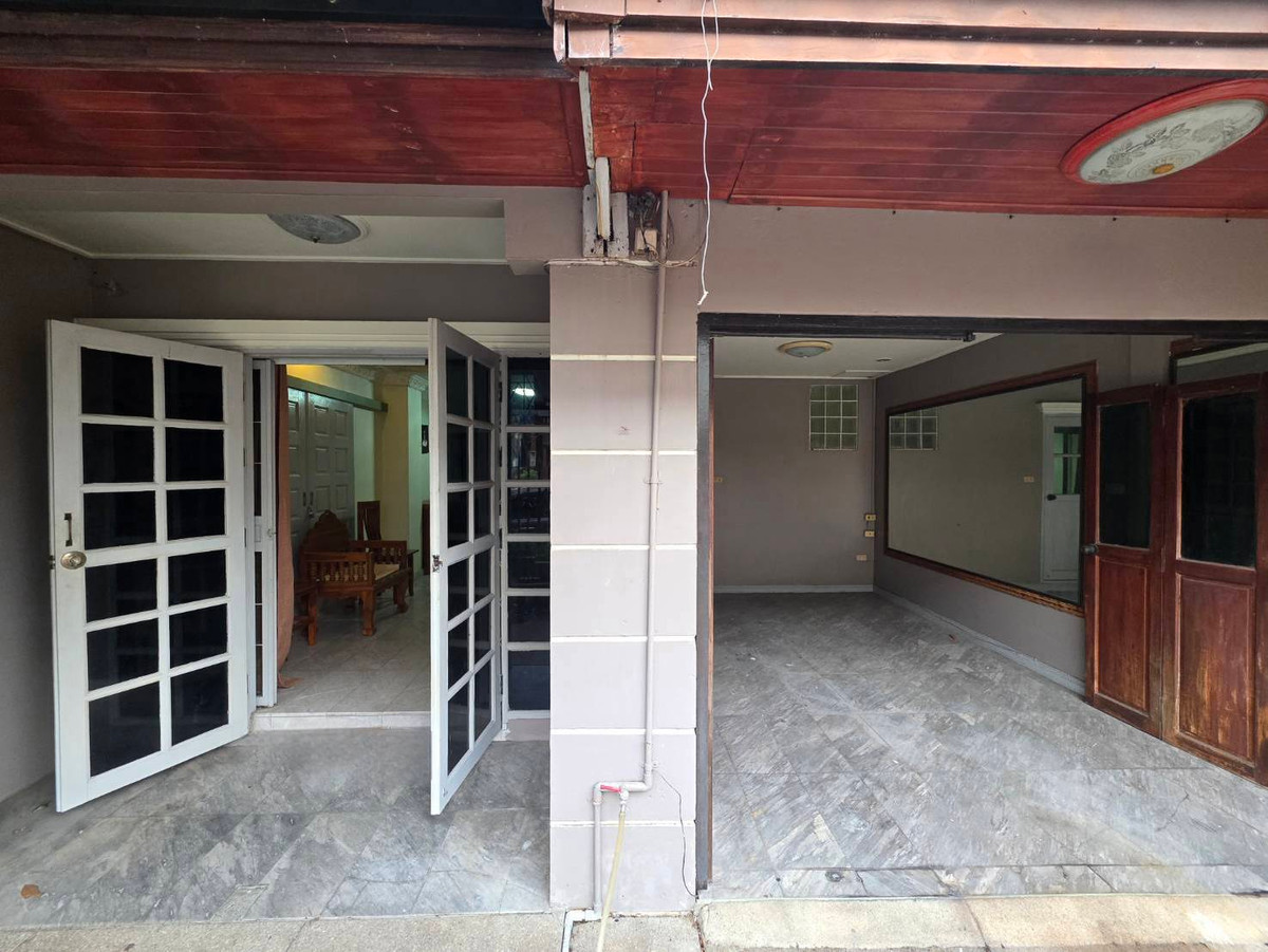 For RentTownhomeRattanathibet, Sanambinna : Townhouse for rent Boonto Park Ville, near MRT Bang Kraso, only 1 minute.