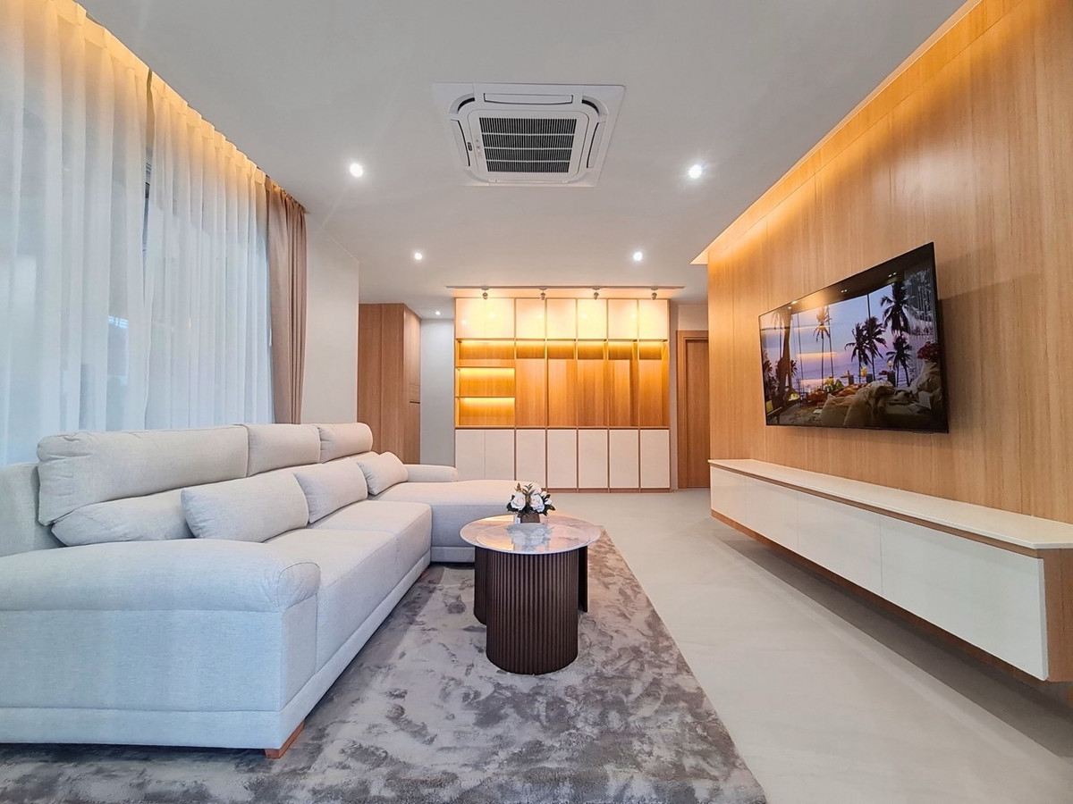 ภูเก็ต : ภูเก็ตพูลวิลล่า ไกล้แหล่งท่องเที่ยว