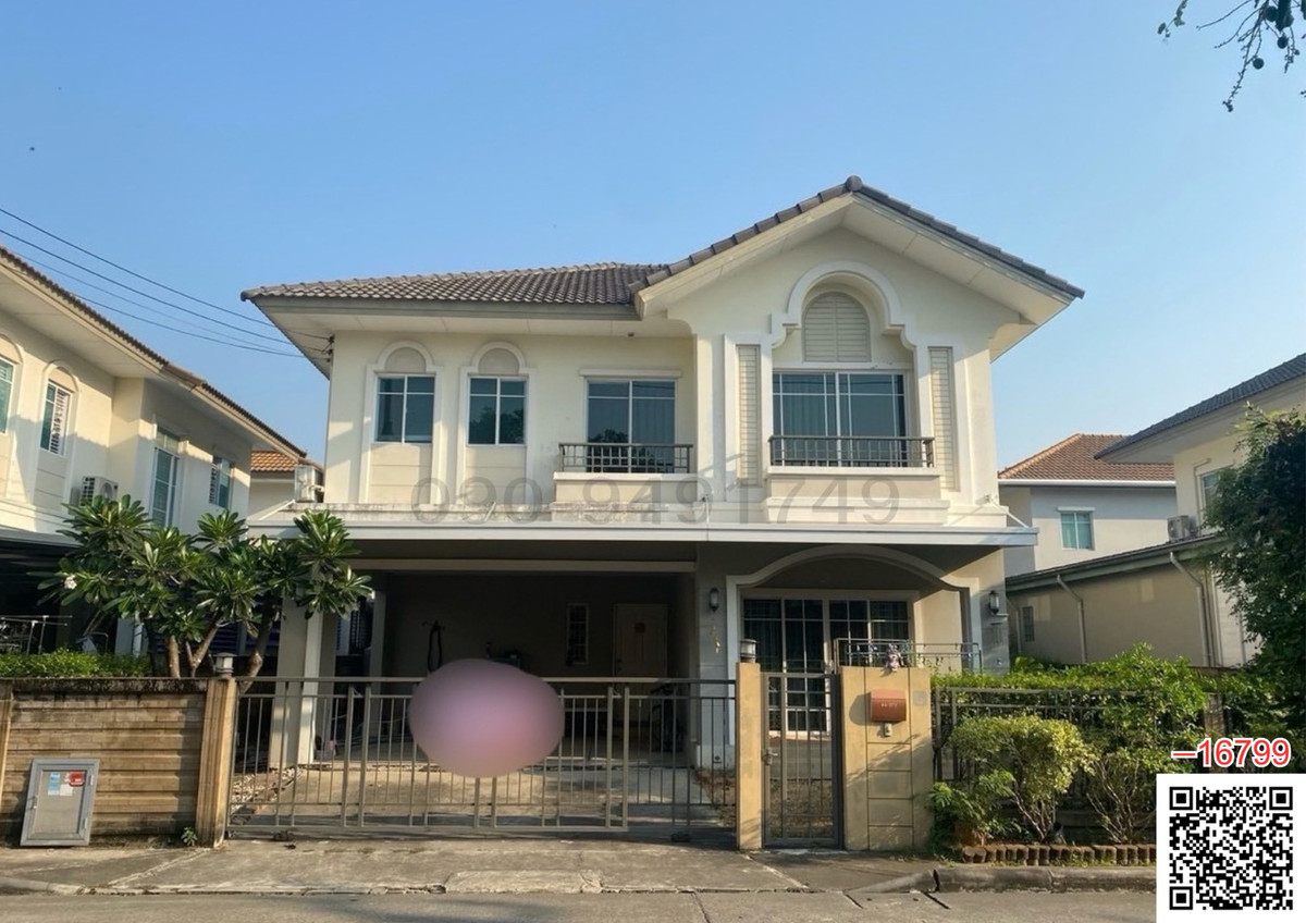 For SaleHouseLadkrabang, Suwannaphum Airport : 2-story detached house for sale, Passorn Village, On Nut, near Airport Link Ban Thap Chang Station.