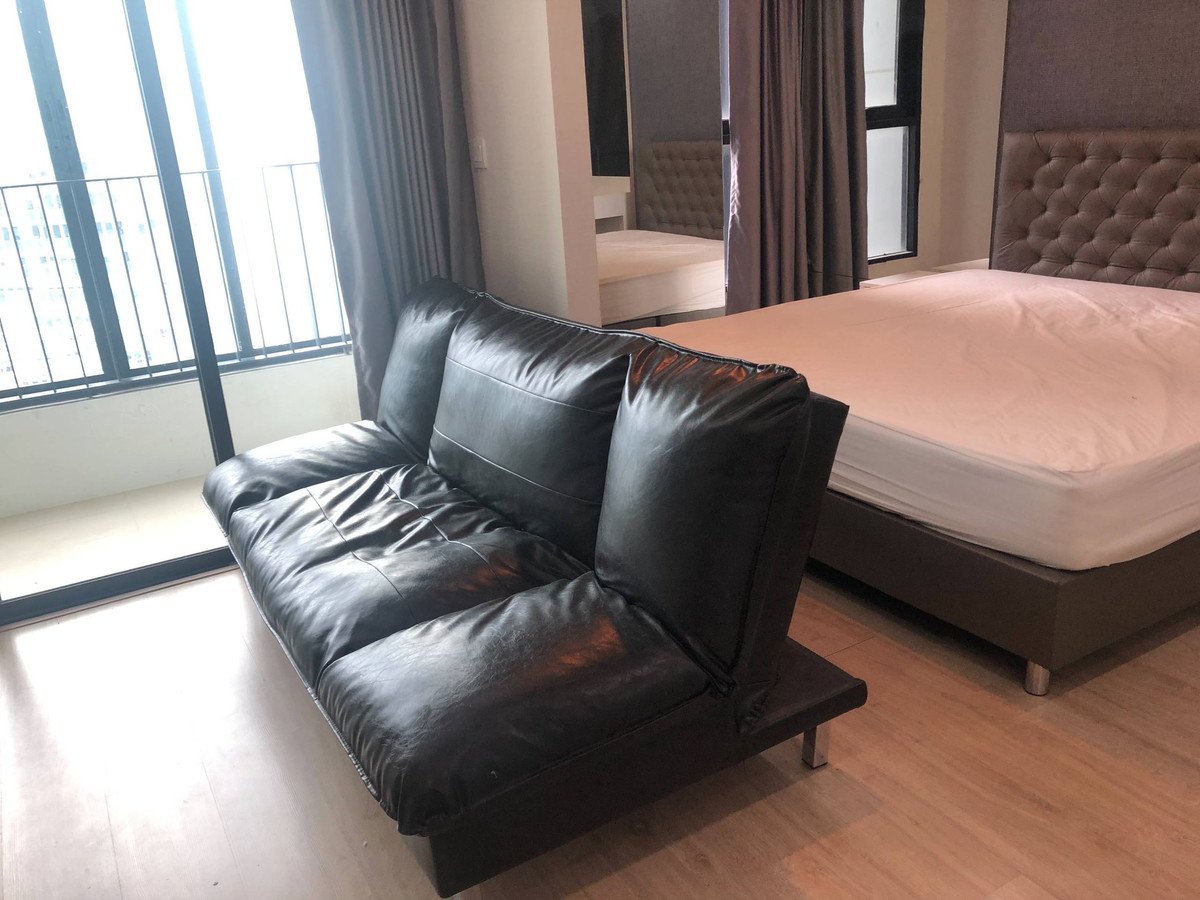 ขายคอนโดสยาม จุฬา สามย่าน : Ideo Q Chula Samyan【𝐒𝐄𝐋𝐋 & 𝐑𝐄𝐍𝐓】🔥ห้องดีไซน์เรียบโก้ โทนเข้มมีคาแรกเตอร์🔥 ติดต่อไลน์ไอดี: @hacondo