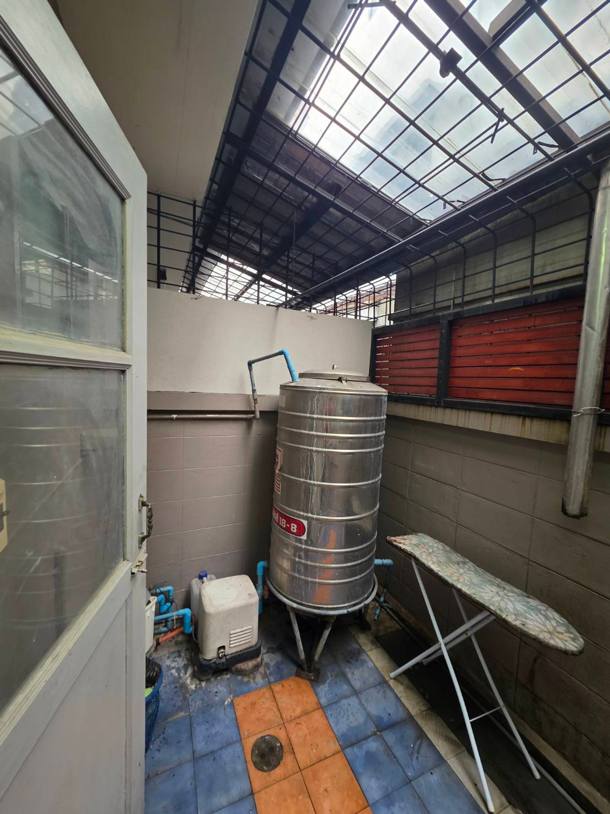 For RentTownhomeRattanathibet, Sanambinna : Townhouse for rent Boonto Park Ville, near MRT Bang Kraso, only 1 minute.