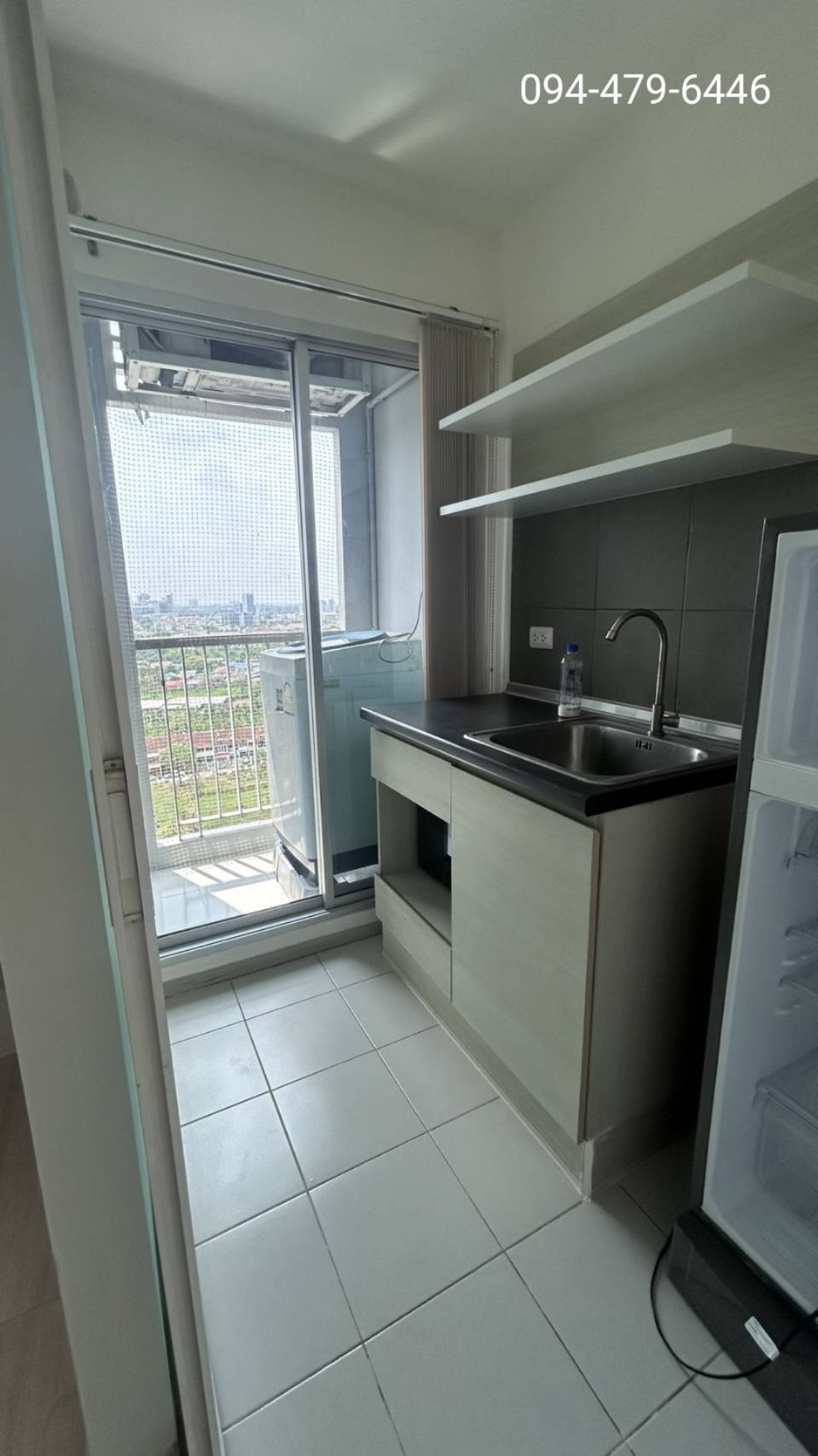 For RentCondoBang Sue, Wong Sawang, Tao Pun : Aspire Wong Sawang MRT Wong Sawang has a washing machine.