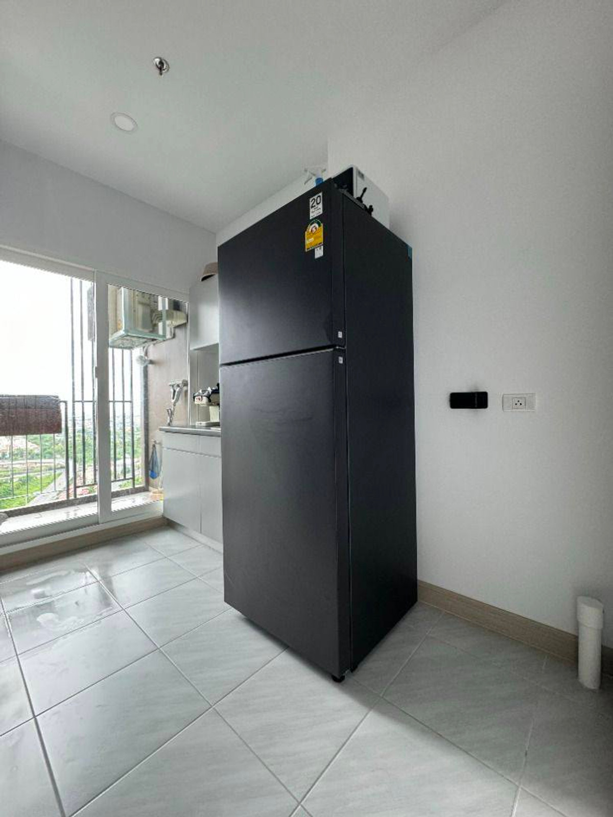 For RentCondoThaphra, Talat Phlu, Wutthakat : ⭐️ Supalai Loft Sathorn - Ratchaphruek ⭐️ 1 BED 1 BATH beautifully decorated room.  Complete with furniture and electrical appliances.