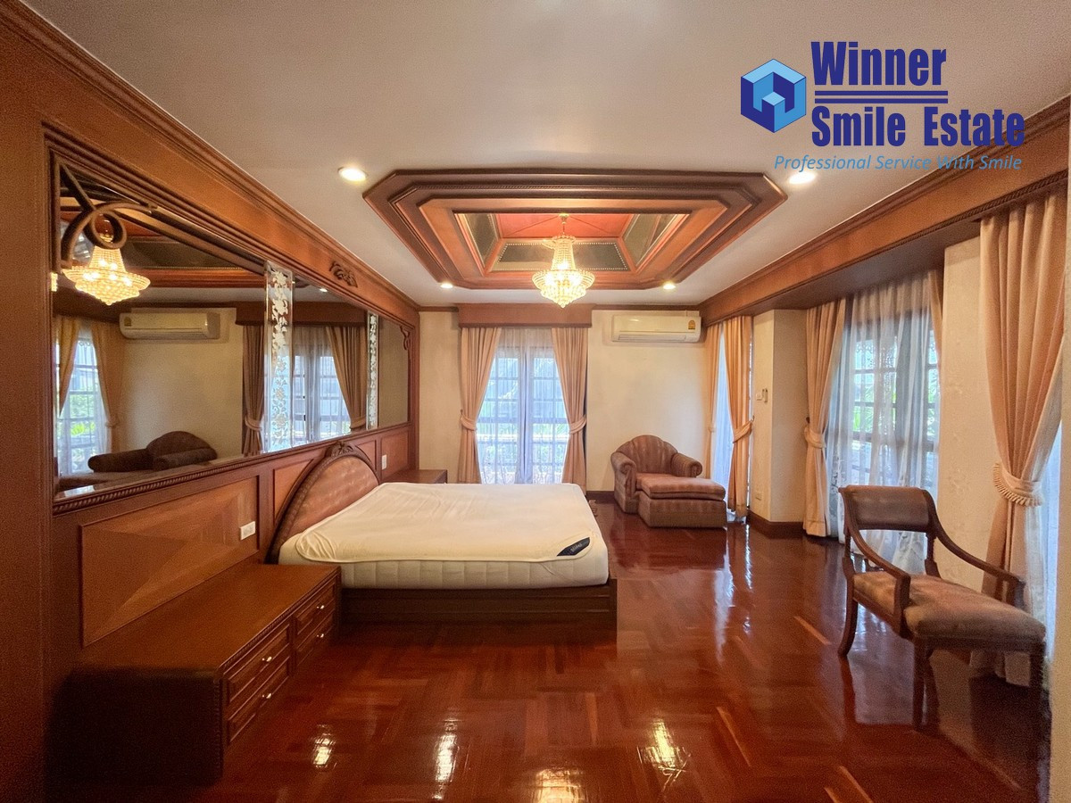 ให้เช่าบ้านลาดกระบัง สุวรรณภูมิ : Single house for rent at Flower Lee Garden Village, large and newly renovated, Soi Chalerm Phrakiat R.9-47. Near Suan Luang R.9 Park.