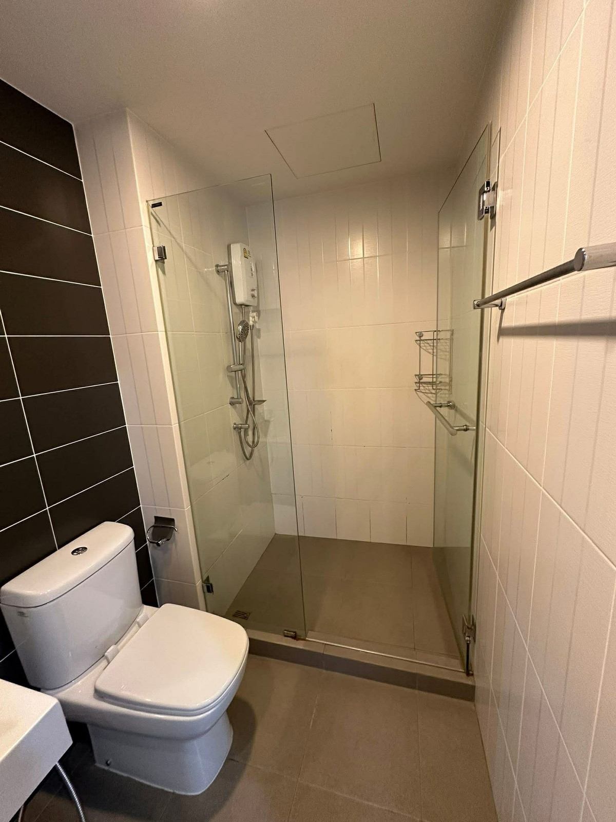 For RentCondoThaphra, Talat Phlu, Wutthakat : ⭐️ The President Sathorn - Ratchaphruek 3⭐️1 bedroom, 1 bathroom, built-in furniture. There are electrical appliances ready.