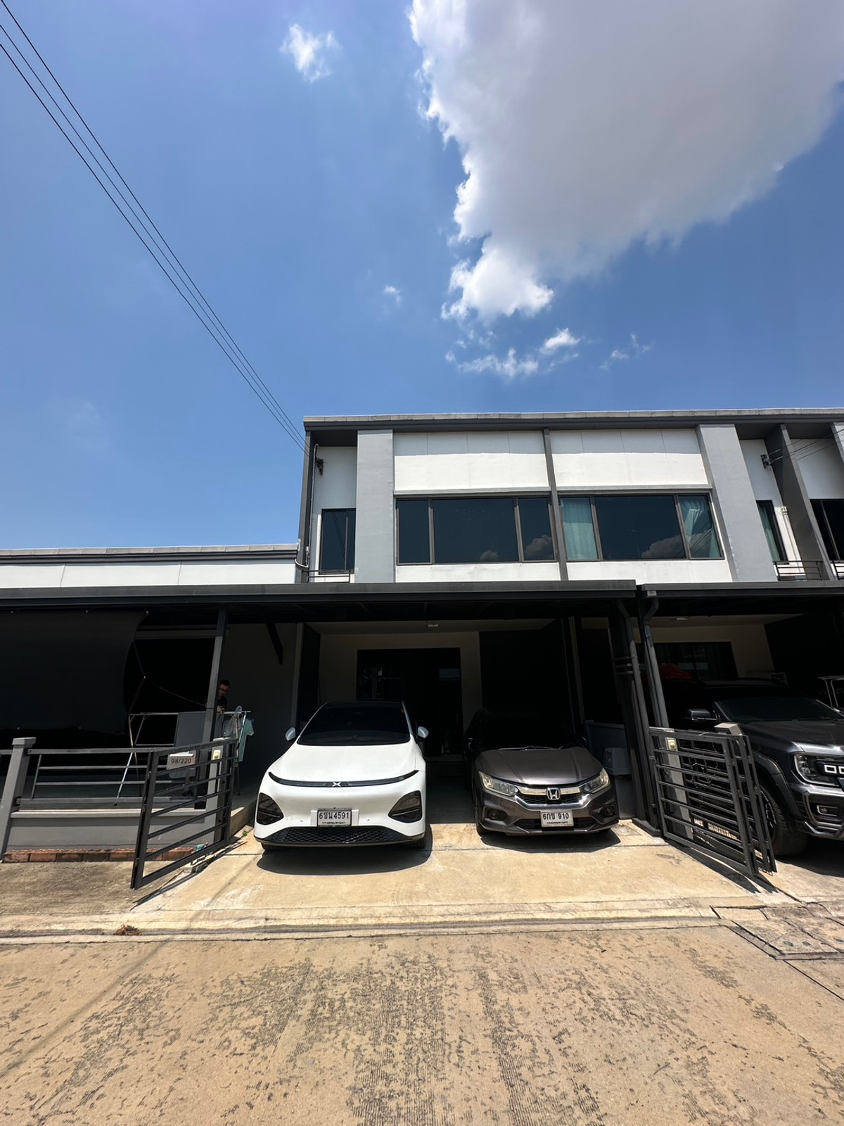 ให้เช่าทาวน์โฮมบางนา แบริ่ง ลาซาล : ทาวน์โฮม พลีโน่ บางนา - วงแหวน