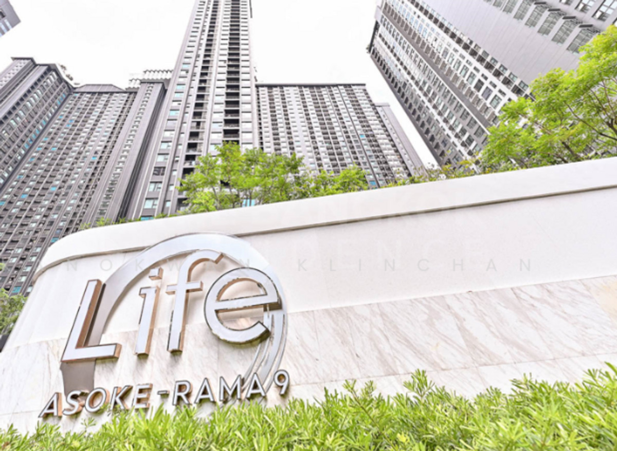 ขายคอนโดพระราม 9 เพชรบุรีตัดใหม่ RCA : ✨ For Sale: Life Asoke - Rama 9✨ Special Only 3,899,000 THB✨