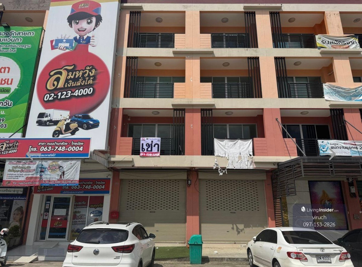 For RentShop HouseNonthaburi, Bang Yai, Bangbuathong : Commercial building for rent, 2 units, Ban Kluay-Sai Noi, beautiful, cheap, good location, convenient parking, if interested contact Line @841qqlnr