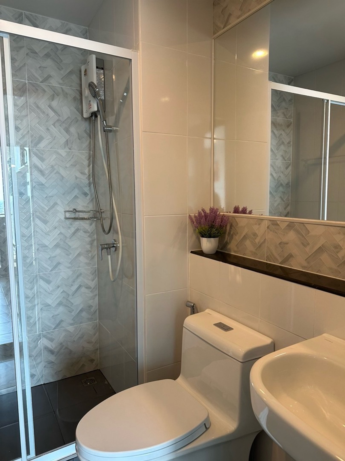 For RentCondoThaphra, Talat Phlu, Wutthakat : #Z4989💥 150369 🔥Condo for rent Regent Home Wutthakat