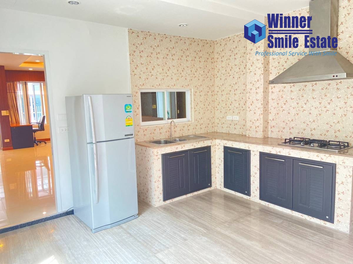 For RentTownhomePattanakan, Srinakarin : Townhome for rent, Noble Cube Pattanakran, Pattanakran Road, near Thonglor. Beautiful house, fully furnished.