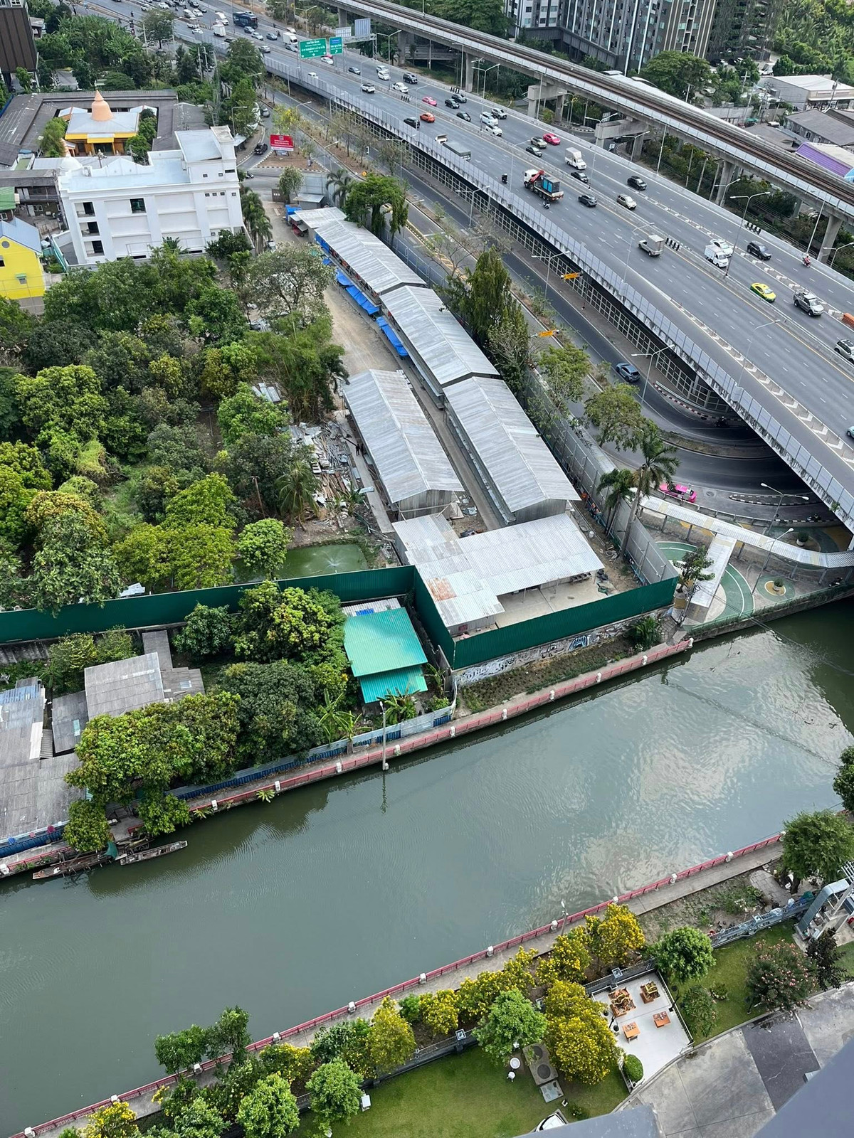 For RentCondoThaphra, Talat Phlu, Wutthakat : ⭐️ The President Sathorn - Ratchaphruek 2⭐️1 bedroom, 1 bathroom, 30 sq m., fully furnished with electrical appliances.