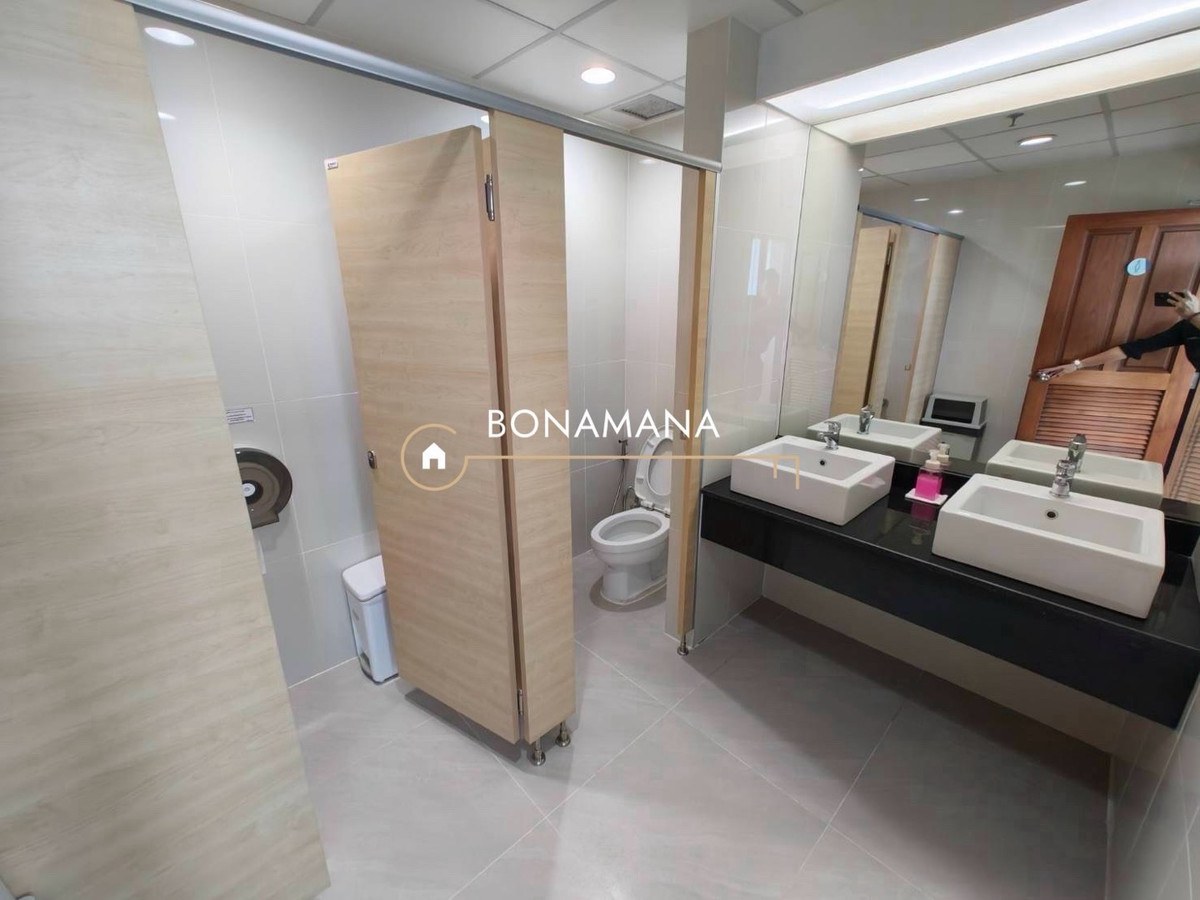 ให้เช่าสำนักงานสุขุมวิท อโศก ทองหล่อ : ให้เช่า ออฟฟิต สำนักงาน ชั้น 41 ขนาด 110.58 ตารางเมตร @ อโศก สุขุมวิท 21 กรุงเทพ | ใกล้ รถไฟฟ้า MRT สถานี สุขุมวิท ระยะทาง 550 เมตร