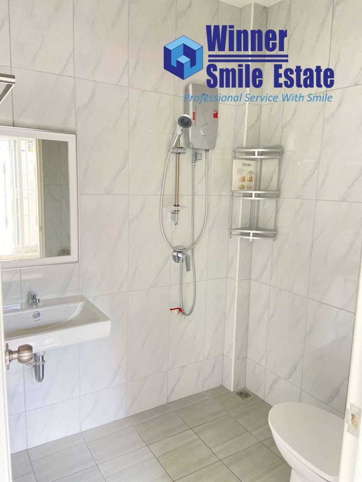 For RentTownhomePattanakan, Srinakarin : Townhome for rent, Noble Cube Pattanakran, Pattanakran Road, near Thonglor. Beautiful house, fully furnished.