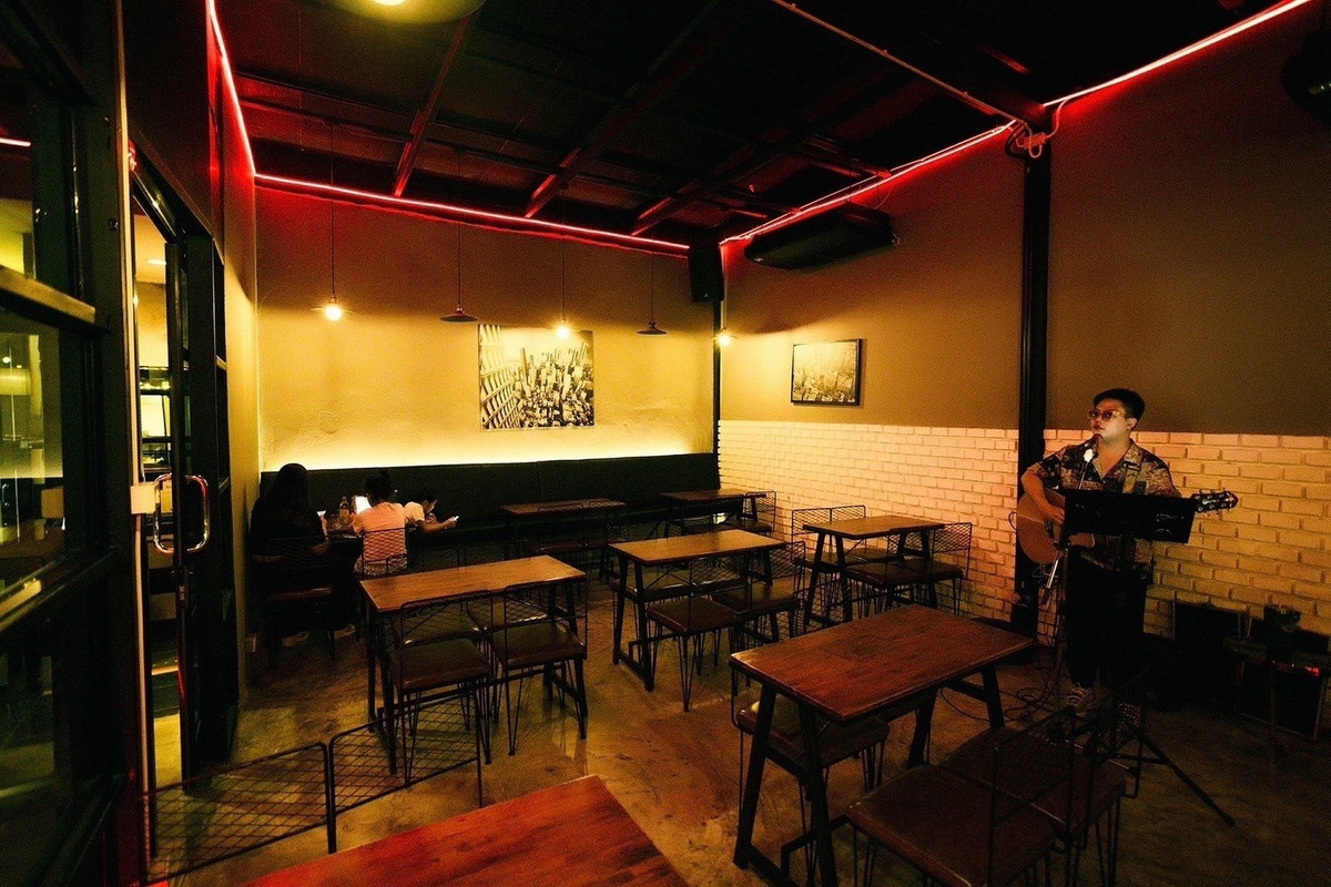 เซ้งร้านค้า/ตลาดนัดอ่อนนุช อุดมสุข : เซ้งร้านเหล้า-นั่งชิว อุดมสุข 51 แหล่งชุมชน มีที่จอดรถ มีทางลัดผ่านได้หลายทาง