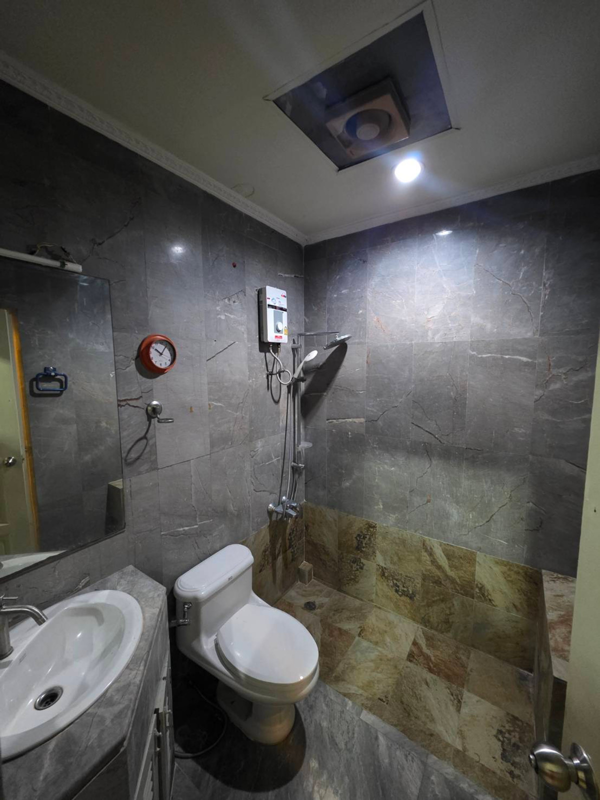 For RentTownhomeRattanathibet, Sanambinna : Townhouse for rent Boonto Park Ville, near MRT Bang Kraso, only 1 minute.