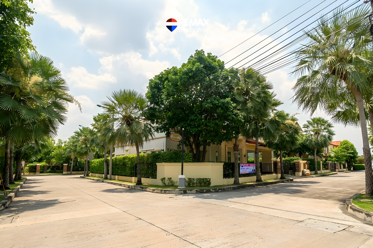 For SaleHouseBang kae, Phetkasem : Single house for sale in Bang Khae Laddarom Elegance project, corner house, large kitchen, 4 bedrooms, near The Mall Bang Khae.