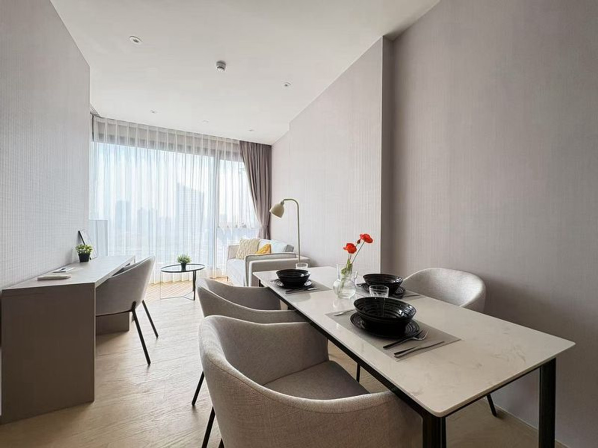 ให้เช่าคอนโดพระราม 9 เพชรบุรีตัดใหม่ RCA : ♣️🖤Ashton Asoke Rama 9🩶♣️ 1 Bed 1 Bath, Rental 38,000 Baht 