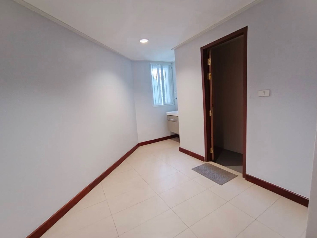 ให้เช่าร้านค้า/ตลาดนัดเยาวราช บางลำพู : พื้นที่ทำธุรกิจ ตึกแถว 2 คูหา เยาวราช MRT สามยอด ทำเลต่างชาติ และนักท่องเที่ยว