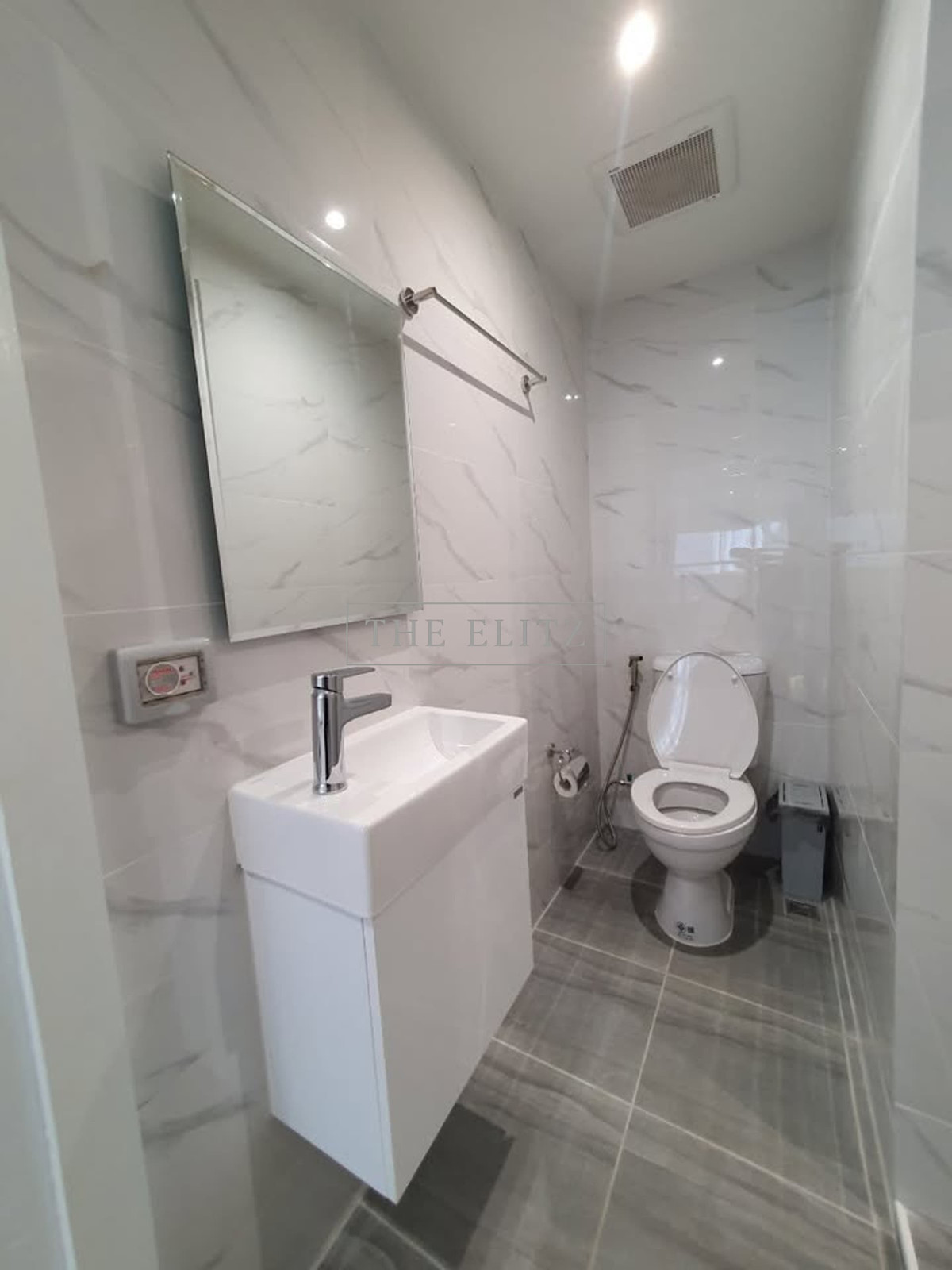 คอนโดสีลม ศาลาแดง บางรัก : ✨ ลงทุนกับสินทรัพย์ที่ไม่มีวันเสื่อมคลาย Silom Condominium ทำเลศาลาแดง-สีลม ปล่อยเช่าง่าย Yield ดี เป็นที่ต้องการตลอดกาล 😊