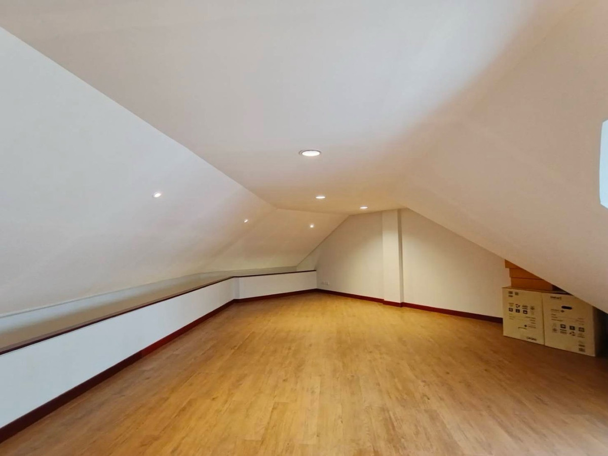 ให้เช่าร้านค้า/ตลาดนัดเยาวราช บางลำพู : พื้นที่ทำธุรกิจ ตึกแถว 2 คูหา เยาวราช MRT สามยอด ทำเลต่างชาติ และนักท่องเที่ยว