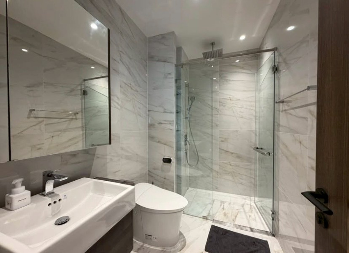 ให้เช่าคอนโดสาทร นราธิวาส : LTH14687 – Condo for Rent | Supalai Icon Sathorn | 45 sqm | 1 Bedroom 1 Bathroom | Luxury High Floor City View Prime Location Best Value | Near MRT Lumpini | 50,000 THB/Month | คอนโดให้เช่า Supalai Icon Sathorn ขนาด 45 ตร.ม. 1 ห้องนอน 1 ห้องน้ำ ห้องชั้นสู