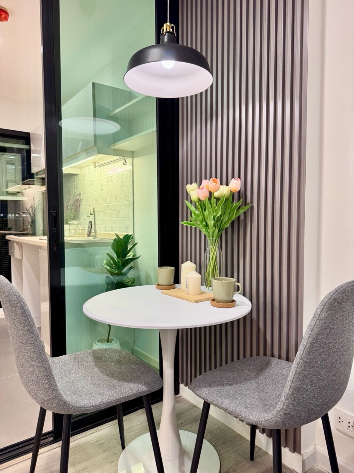 For SaleCondoSamut Prakan,Samrong : Urgent sale, condo near BTS, very good price.