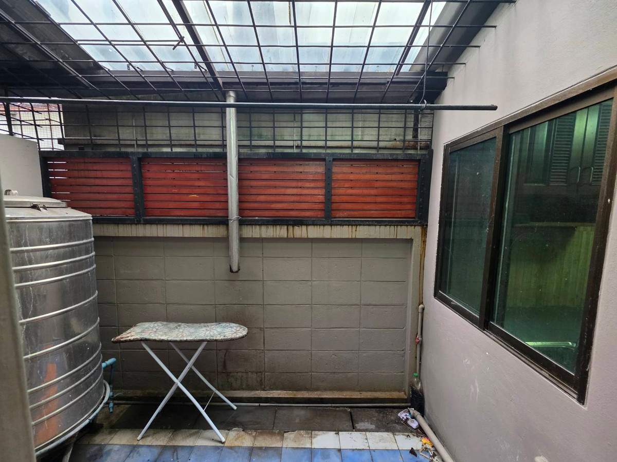 For RentTownhomeRattanathibet, Sanambinna : Townhouse for rent Boonto Park Ville, near MRT Bang Kraso, only 1 minute.