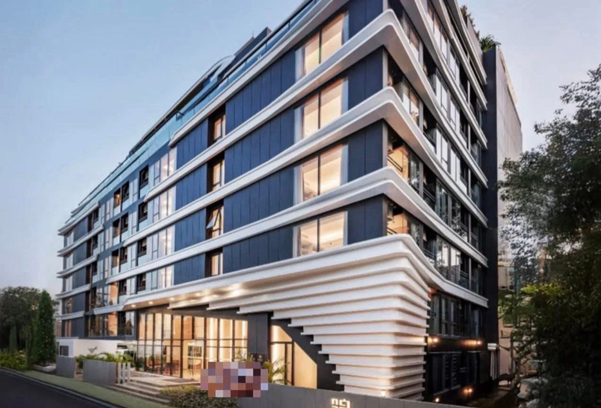 For SaleHotel&Apartment BusinessRama9, Petchburi, RCA : 📌 ขายโรงแรมใหม่ กลางห้วยขวาง - พระราม 9 , 156 ห้องพัก , 12 ชั้น พร้อมส่วนกลาง , 900 ตรม , 305 ตรว 

• 600 เมตรจาก MRT ห้วยขวาง

💰💰💰
** รายรับ 6.5 ล้าน - 7 ล้าน / เดือน
** OCC > 90 % 
** ADR 1,800-2,500
** Net Income 65-70% from Total Income 

📌Sellin