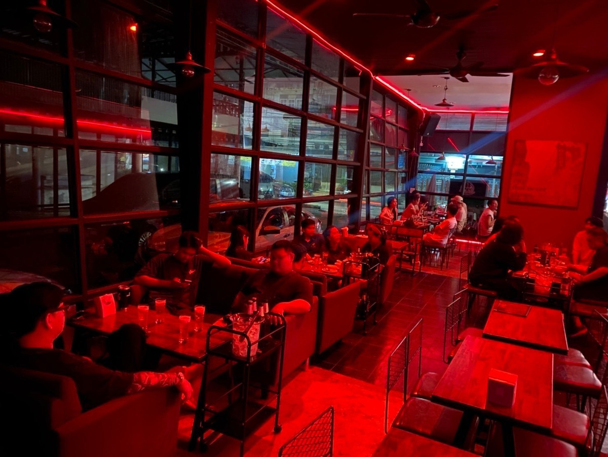 เซ้งร้านค้า/ตลาดนัดอ่อนนุช อุดมสุข : เซ้งร้านเหล้า-นั่งชิว อุดมสุข 51 แหล่งชุมชน มีที่จอดรถ มีทางลัดผ่านได้หลายทาง